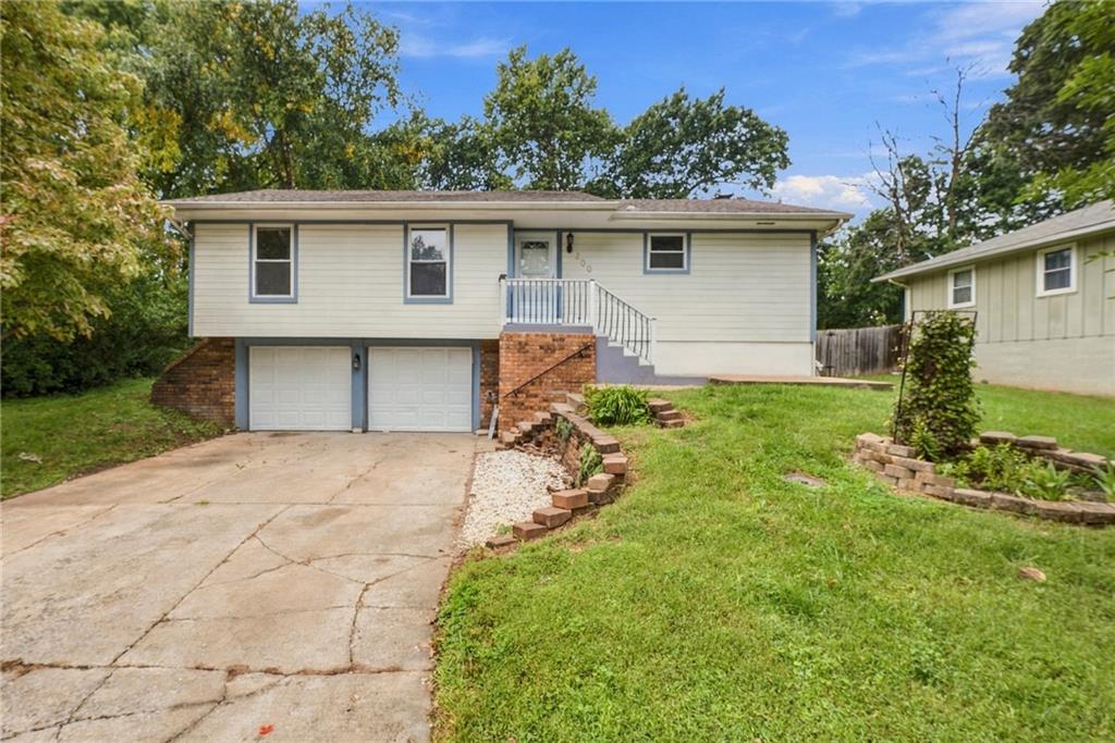 Photo of 200 S Downey Avenue Independence MO 64056