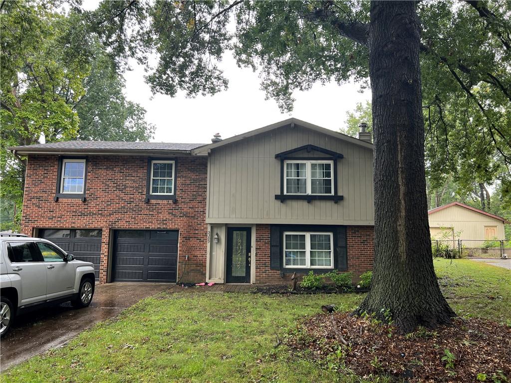 Photo of 5309 NE 57th Street Kansas City MO 64119