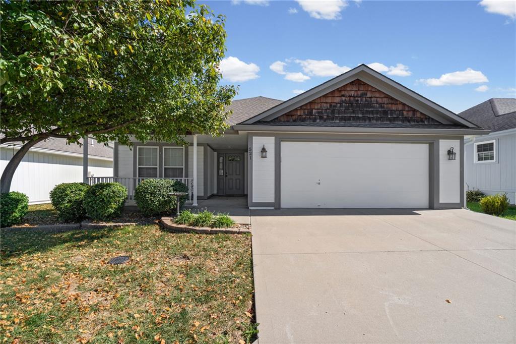 Photo of 521 Galaxy Lane Raymore MO 64083