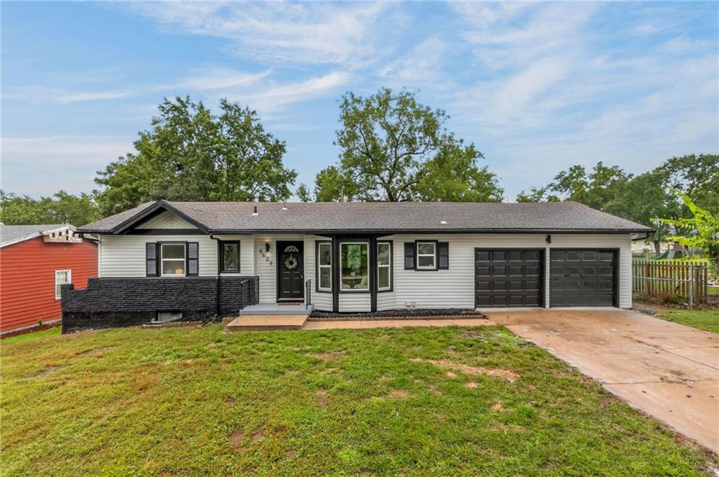 Photo of 9609 E 79th Street Raytown MO 64138