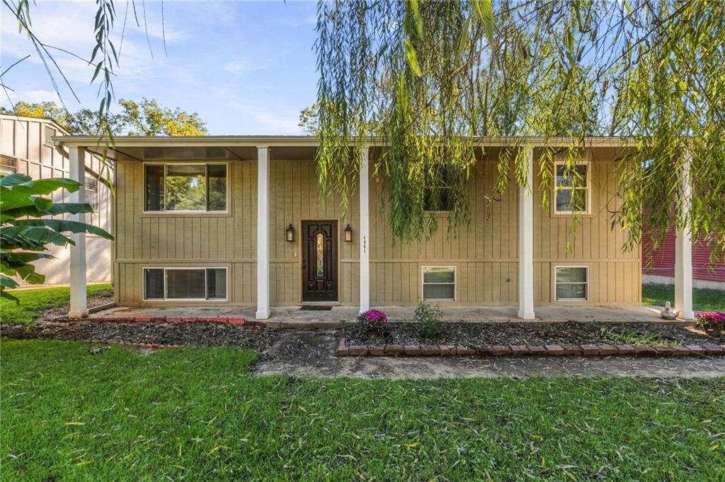 Photo of 4961 NW Woody Creek Lane Kansas City MO 64151