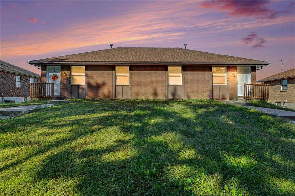 Photo of 1001 -1003 SW Kings Cross Road Blue Springs MO 64014