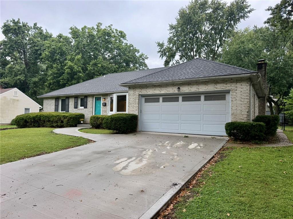 Photo of 8842 Foster Lane Overland Park KS 66212