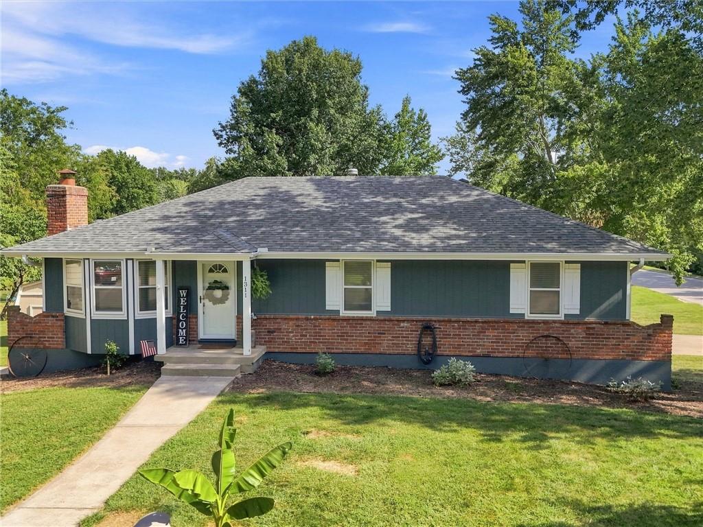 Photo of 1311 Heather Circle Kearney MO 64060