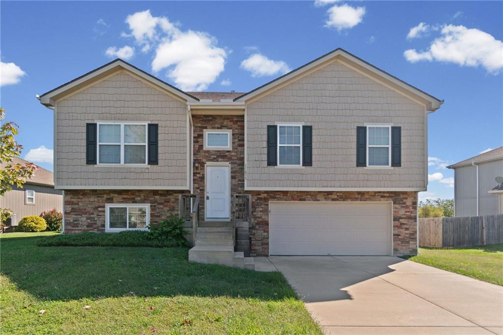 Photo of 11035 N Jefferson Street Kansas City MO 64155