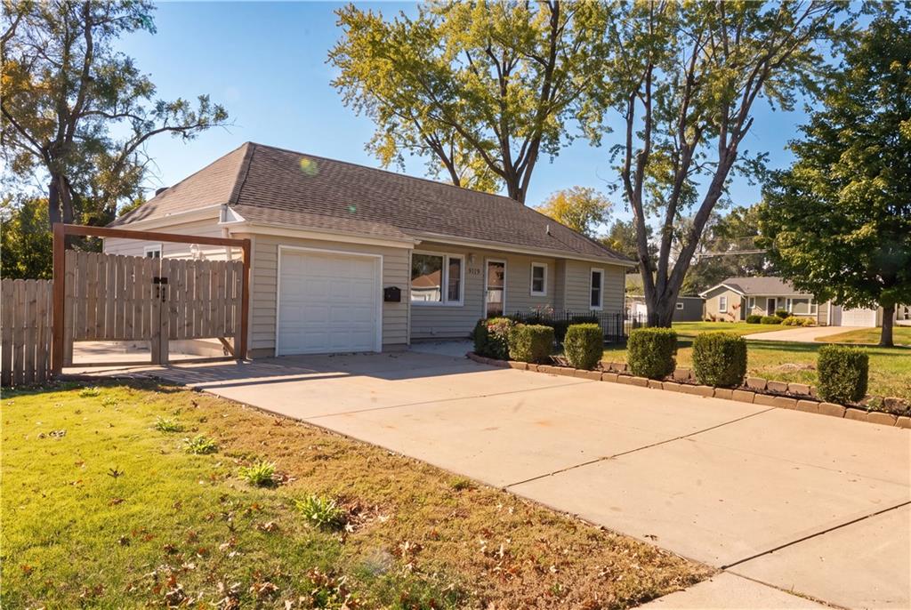 Photo of 9119 W 87th Terrace Overland Park KS 66212