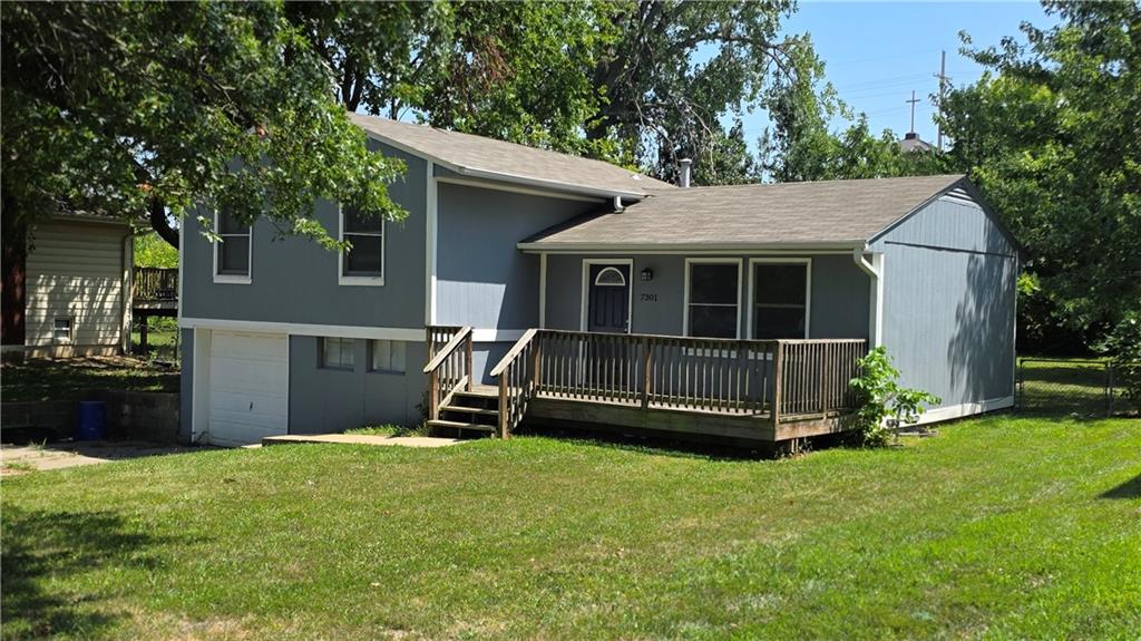 Photo of 7301 84th Terrace Kansas City MO 64151