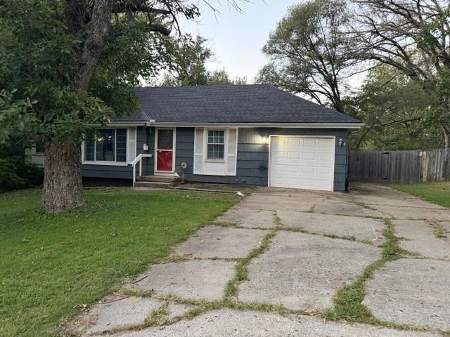 Photo of 6310 E 102nd Street Kansas City MO 64134