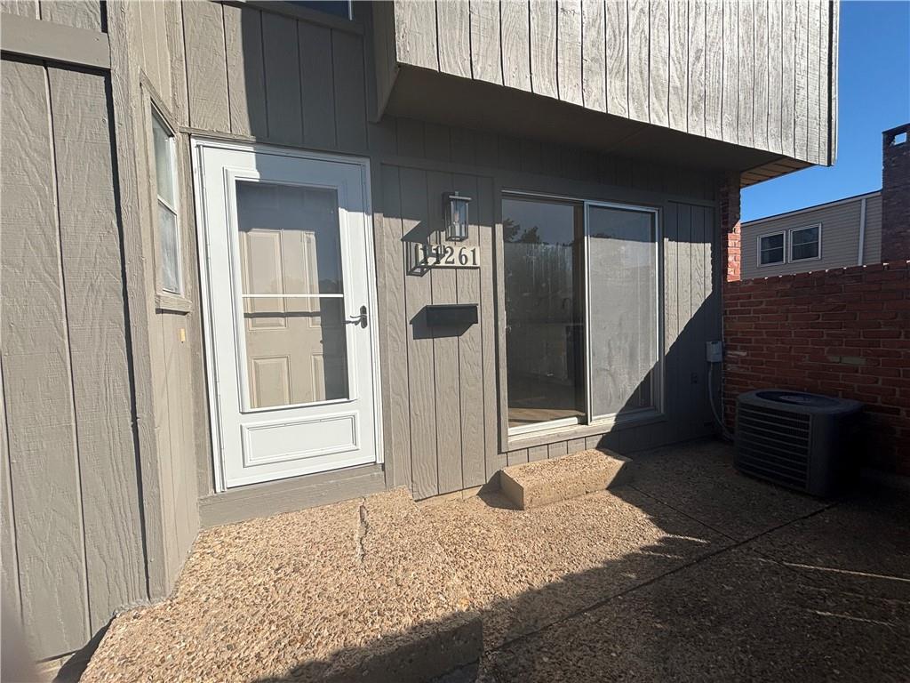 Photo of 11261 Calico Drive Kansas City MO 64137