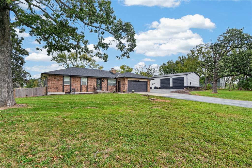 Photo of 18902 E 263rd Street Harrisonville MO 64701