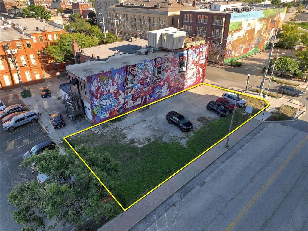 Photo of 419 WYANDOTTTE Street Kansas City MO 64105