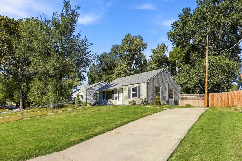 Photo of 4802 Vista Street Kansas City KS 66106
