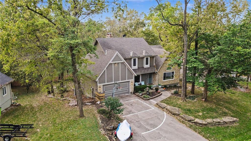 Photo of 8228 NW Weatherby Drive Weatherby Lake MO 64152
