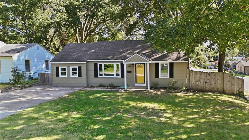 Photo of 7049 Horton Street Overland Park KS 66204