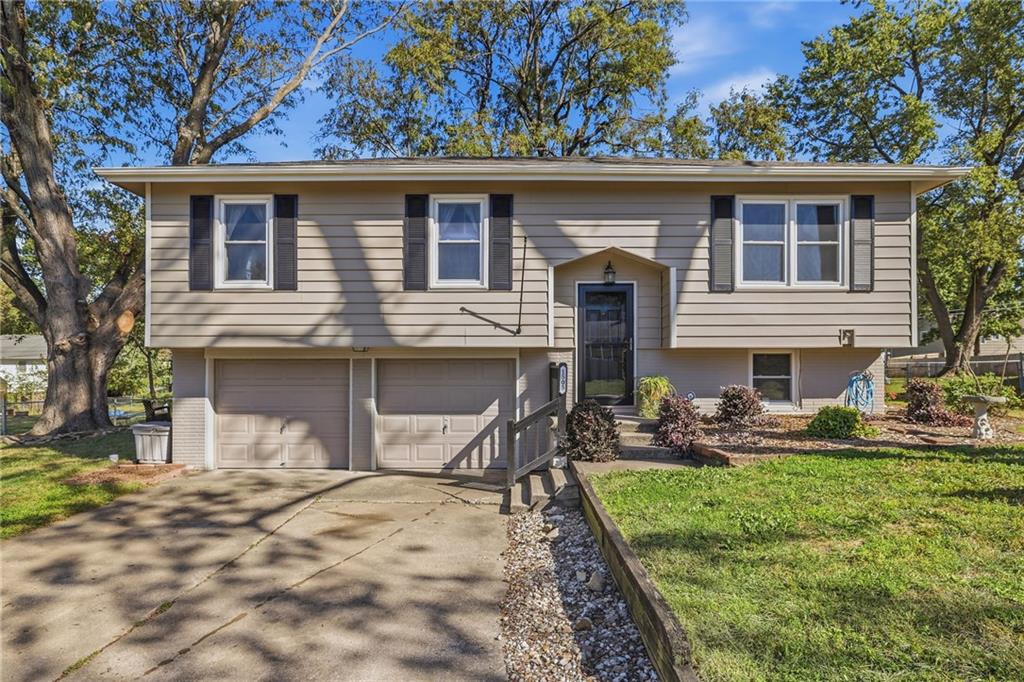Photo of 1505 Eastwood Road Harrisonville MO 64701