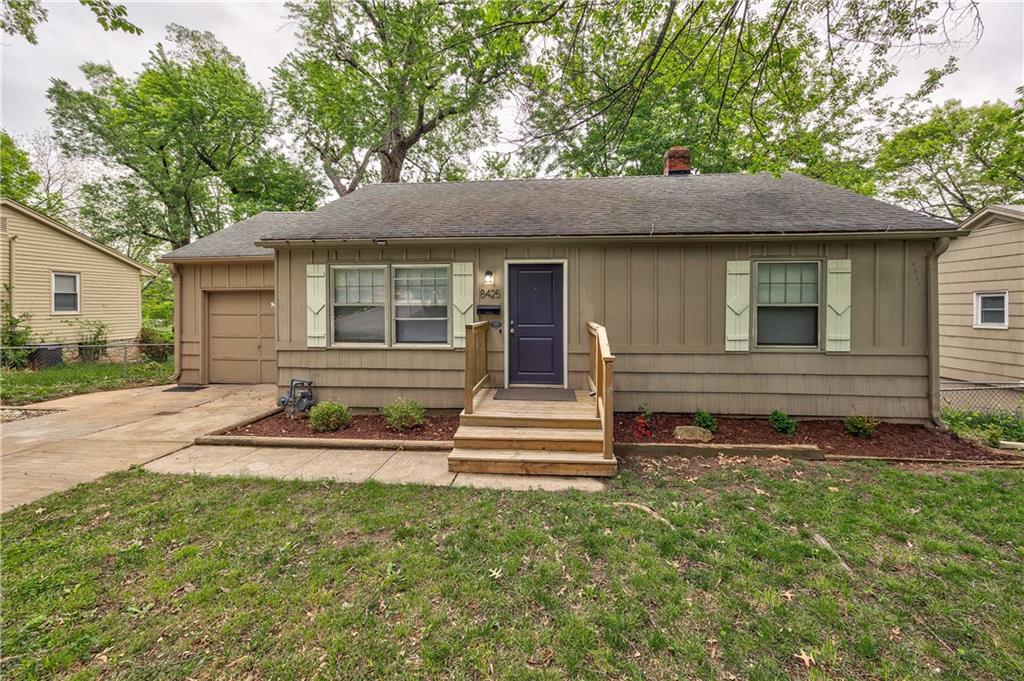 Photo of 8425 Boone Street Kansas City MO 64114