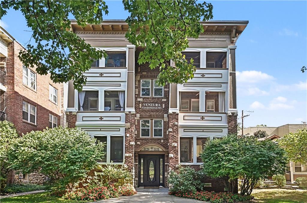 Photo of 5129 Wyandotte Street #3 Kansas City MO 64112