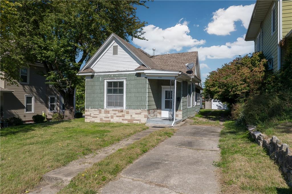 Photo of 2611 Mitchell Avenue St Joseph MO 64507