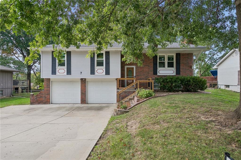 Photo of 7 NE 80th Street Kansas City MO 64118