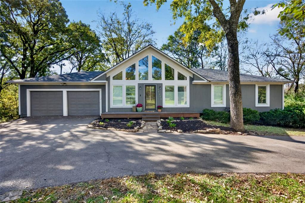 Photo of 27351 W 87th Street Lenexa KS 66227