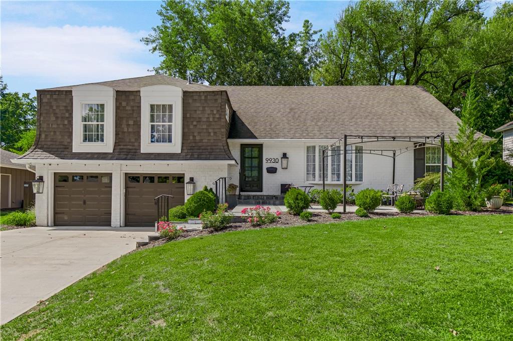 Photo of 9930 Linden Street Overland Park KS 66207