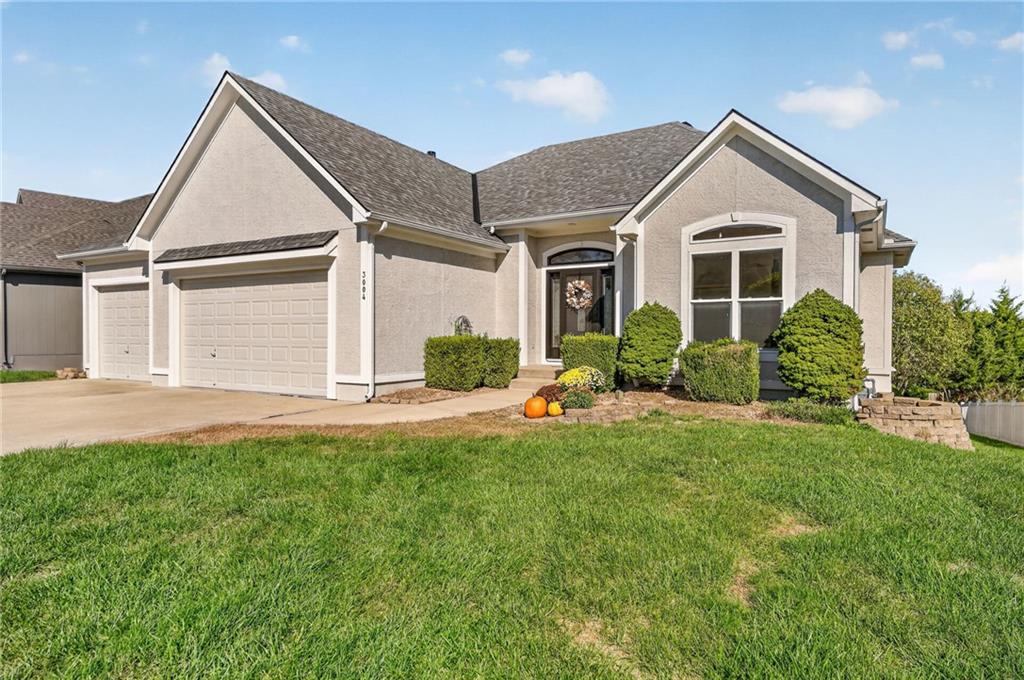 Photo of 3004 SW SILVERSPUR Lane Lee's Summit MO 64081