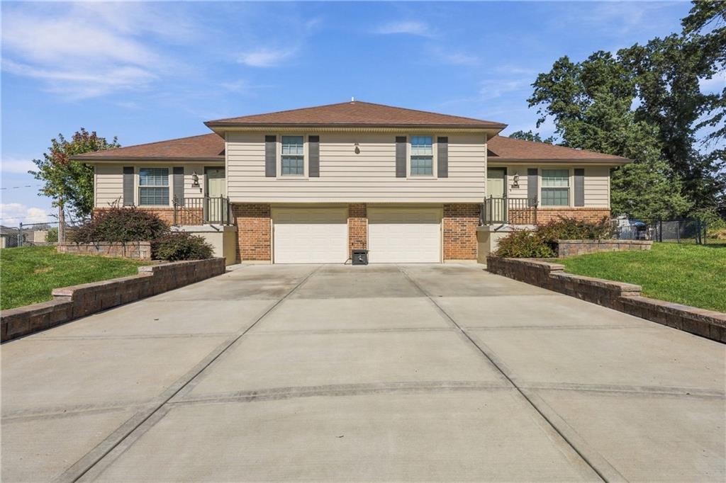 Photo of 17308-17310 E 48th Street Court Independence MO 64055