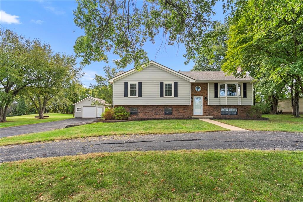 Photo of 7001 W. 202nd Terrace Stilwell KS 66013