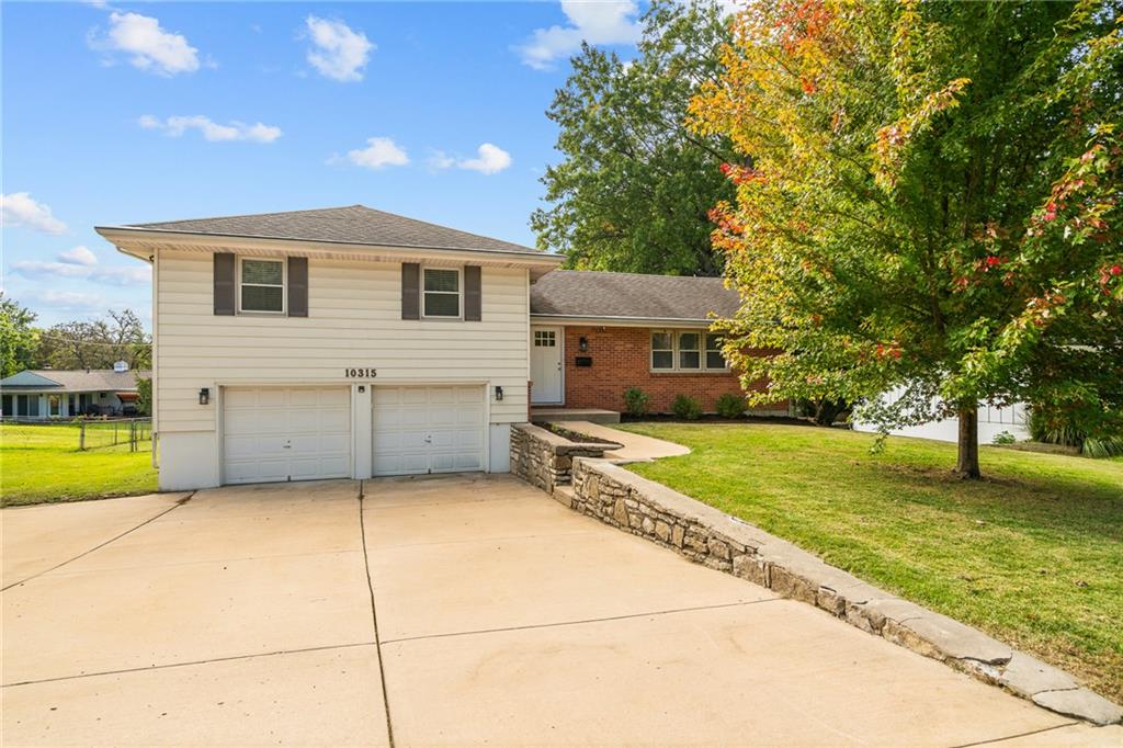 Photo of 10315 W 69th Street Shawnee KS 66203