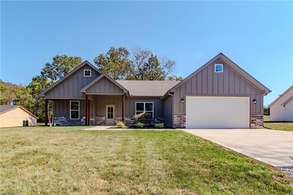 Photo of 331 NE 21st Road Warrensburg MO 64093
