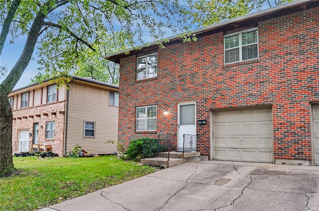 Photo of 9734 Hadley Drive Overland Park KS 66212