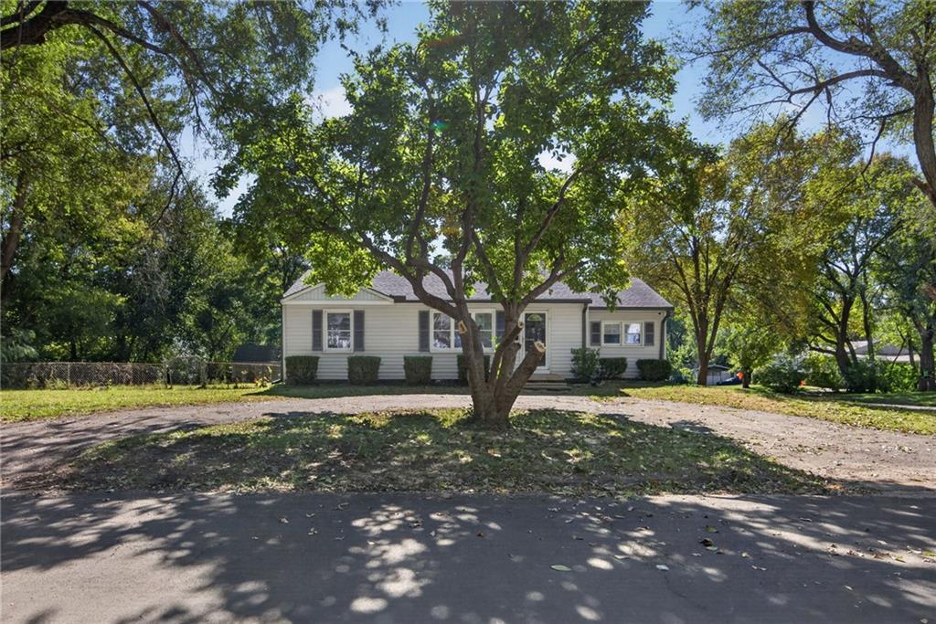 Photo of 10901 E 81st Terrace Raytown MO 64138