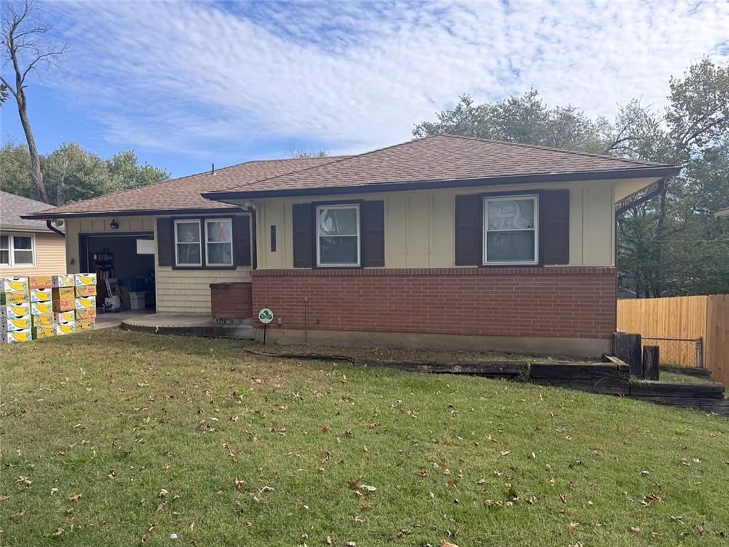 Photo of 8207 Kenwood Avenue Kansas City MO 64131