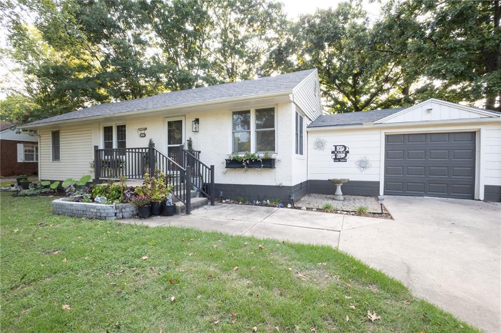 Photo of 408 Warwick Street Coffeyville KS 67337