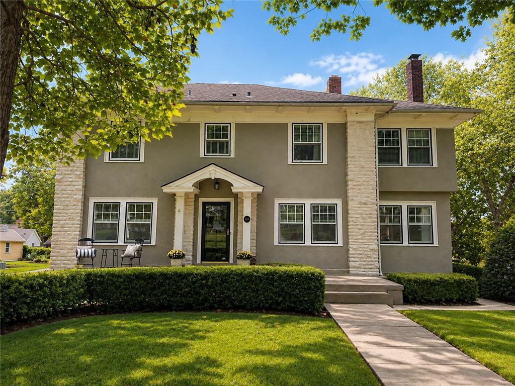 Photo of 6039 OAK Street Kansas City MO 64113