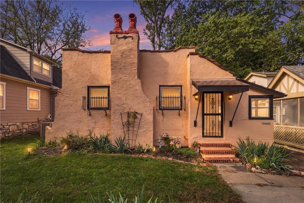 Photo of 7314 Main Street Kansas City MO 64114