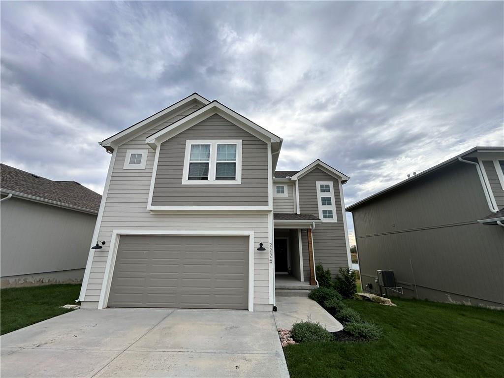 Photo of 2225 NW 94th Street Kansas City MO 64154