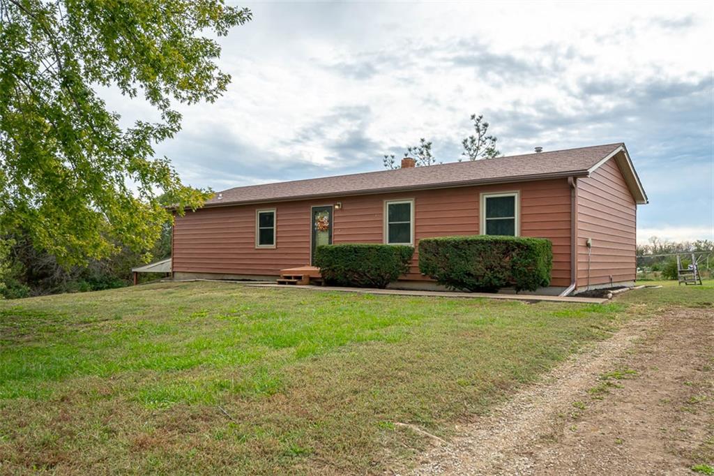 Photo of 10879 90th Street Oskaloosa KS 66066