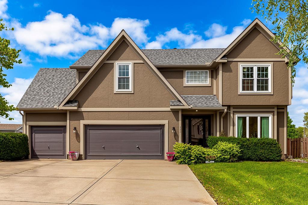 Photo of 9921 N Highland Place Kansas City MO 64155
