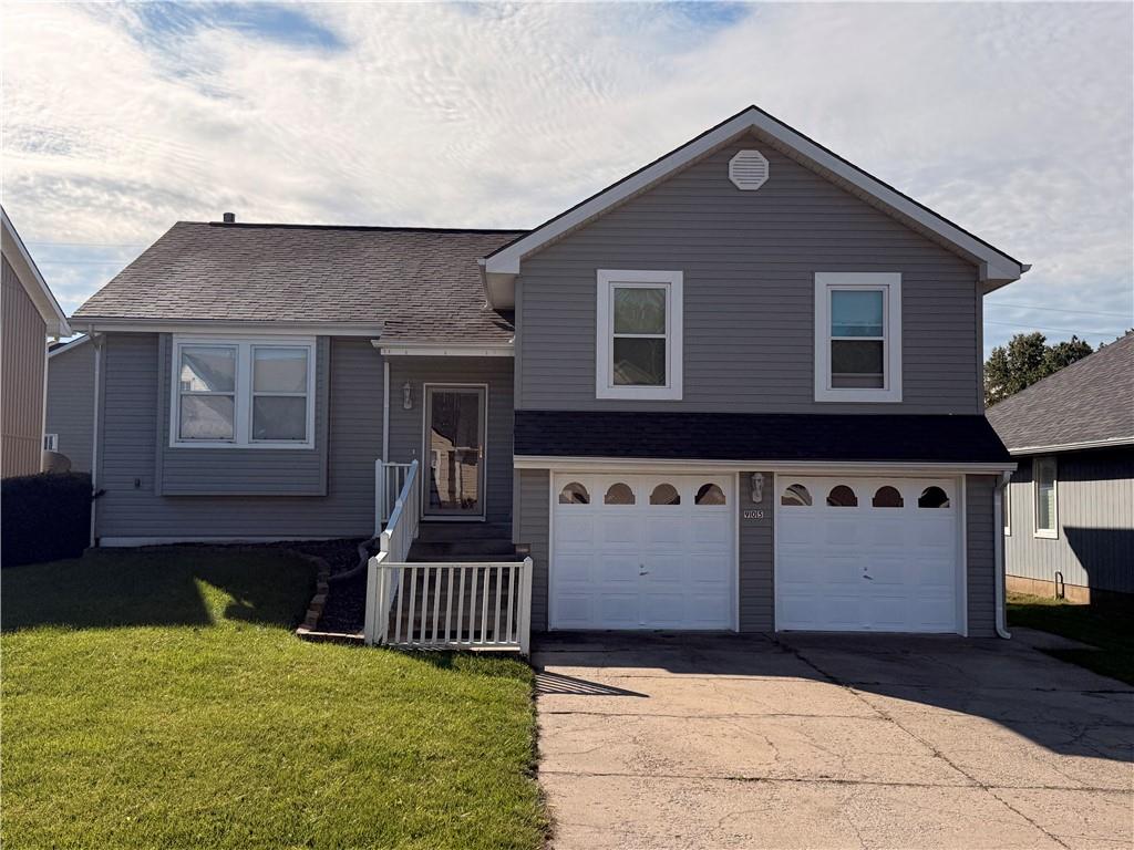 Photo of 905 Village Street Leavenworth KS 66048