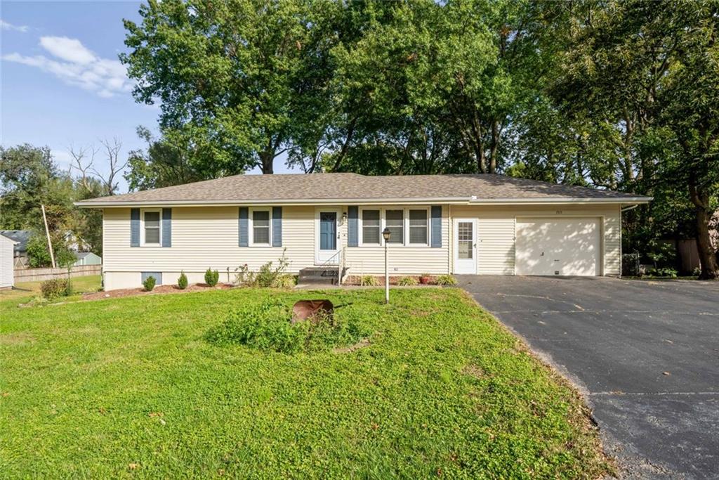 Photo of 705 SW Mitchell Street Oak Grove MO 64075