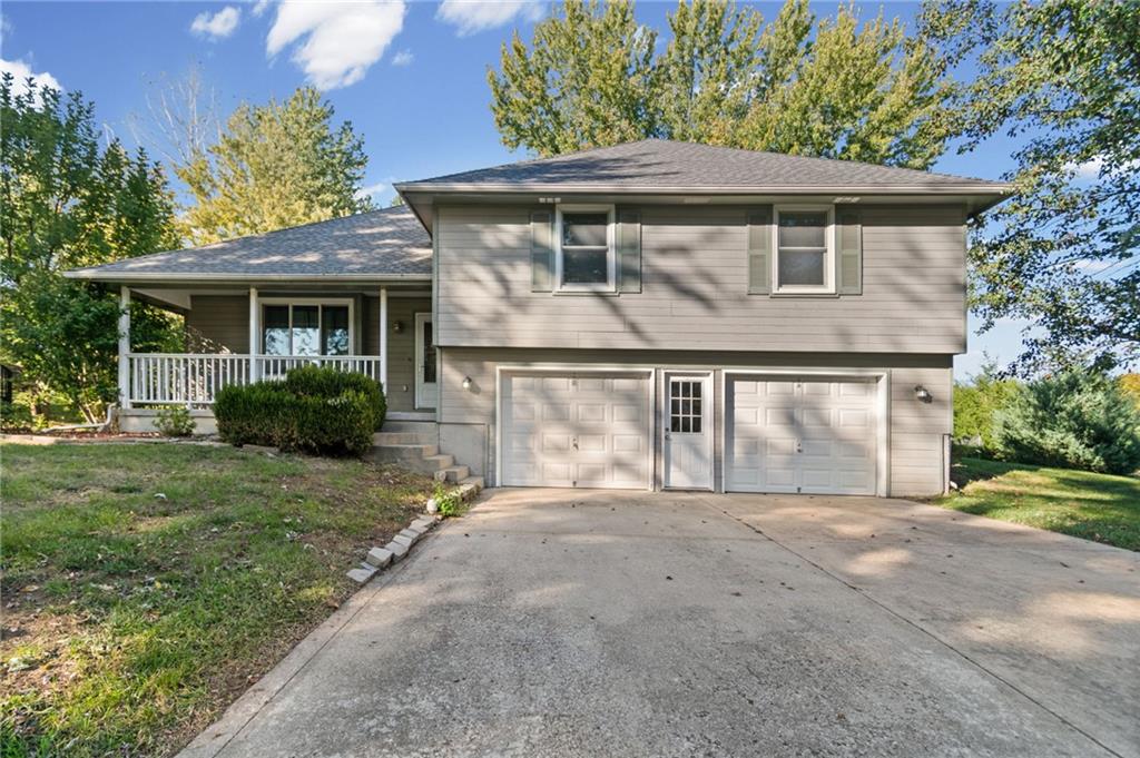 Photo of 29408 Vickie Drive Excelsior Springs MO 64024