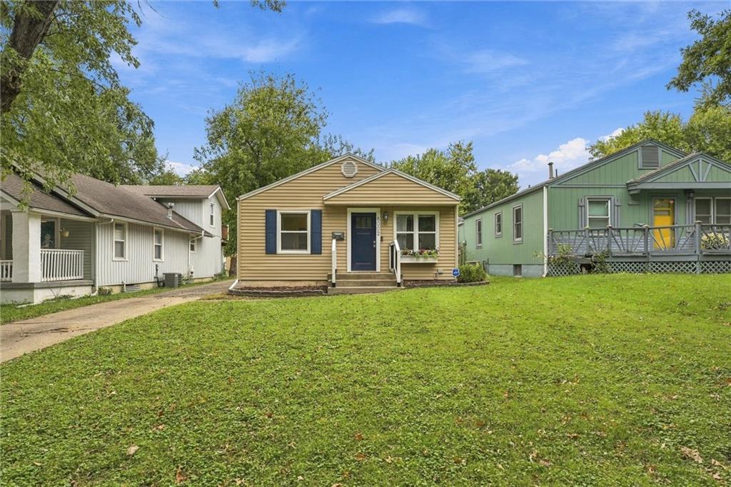 Photo of 8002 Main Street Kansas City MO 64114
