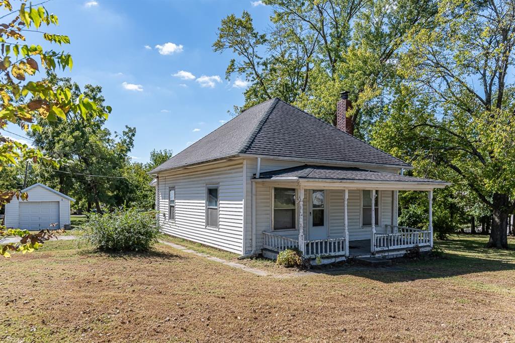 Photo of 15545 Hickory Street Basehor KS 66007