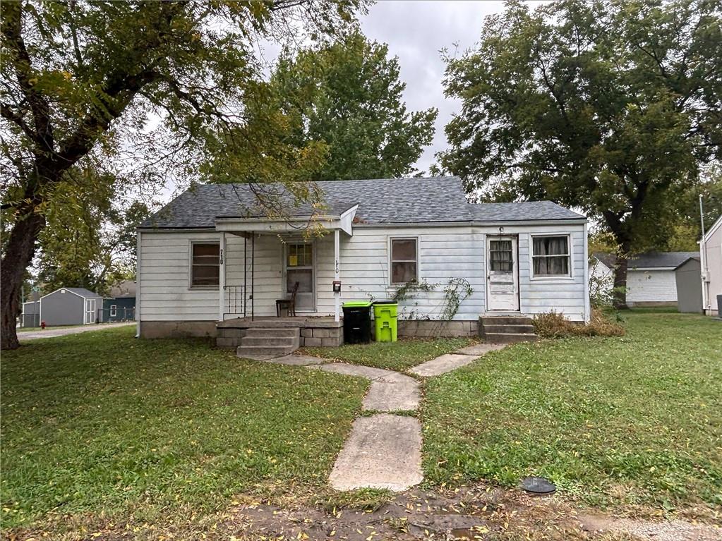 Photo of 710 Pine Street Belton MO 64012
