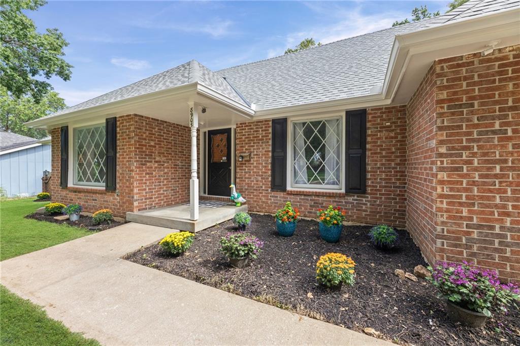 Photo of 8905 Lamar Avenue Overland Park KS 66207