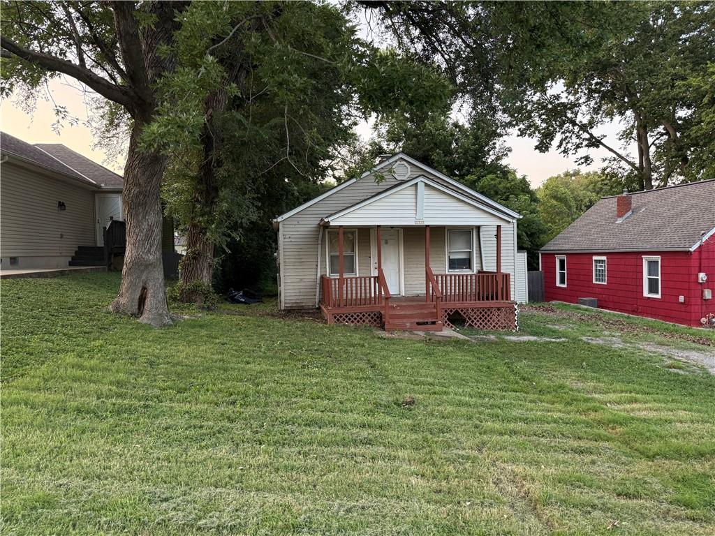 Photo of 2000 NE 37th Terrace Kansas City MO 64116