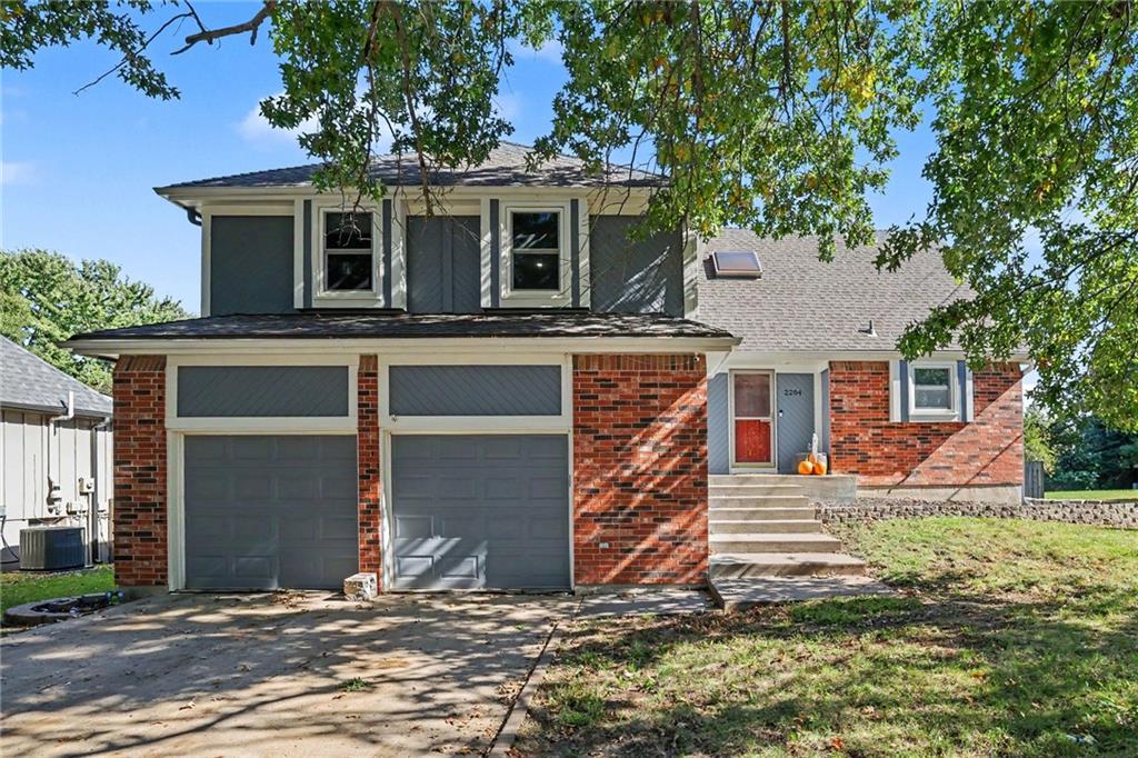 Photo of 2204 S Apache Street Olathe KS 66062