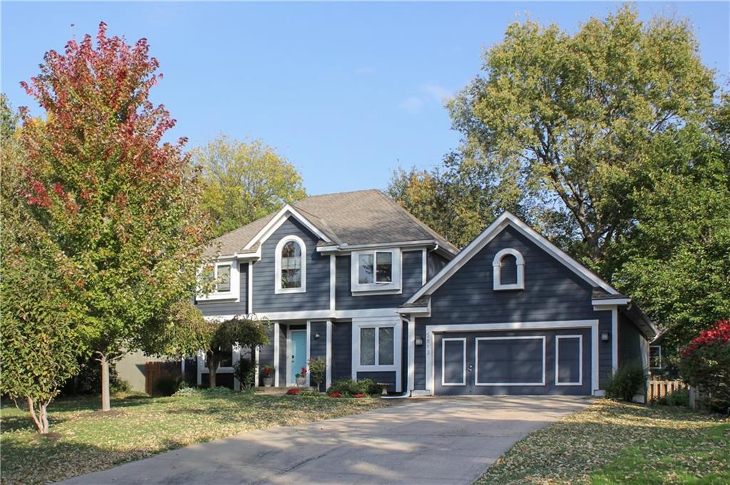 Photo of 5813 Robinson Lane Overland Park KS 66202