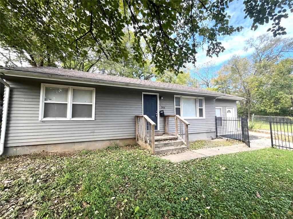 Photo of 7416 Montgall Avenue Kansas City MO 64132